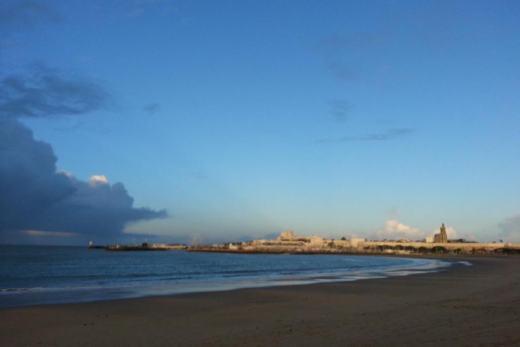 Family Golf Hotel Royan Exterior photo